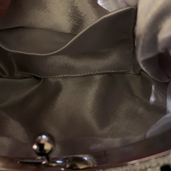 NWOT Silver Sequined & Beaded Evening Bag with Top Handle. Excellent condition. - Picture 3 of 3